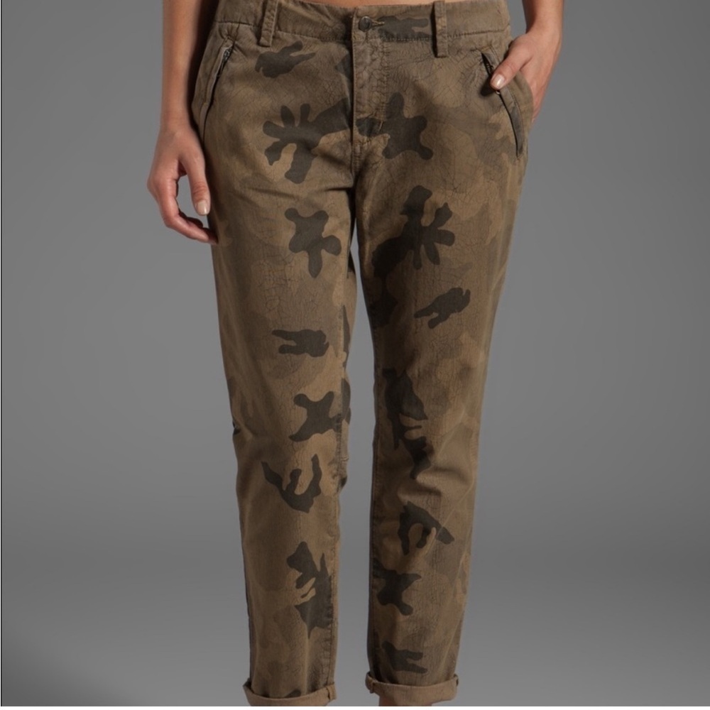 Joe's Dayna Camouflage Relaxed Slouch Boyfriend Fit Trousers Sz 29